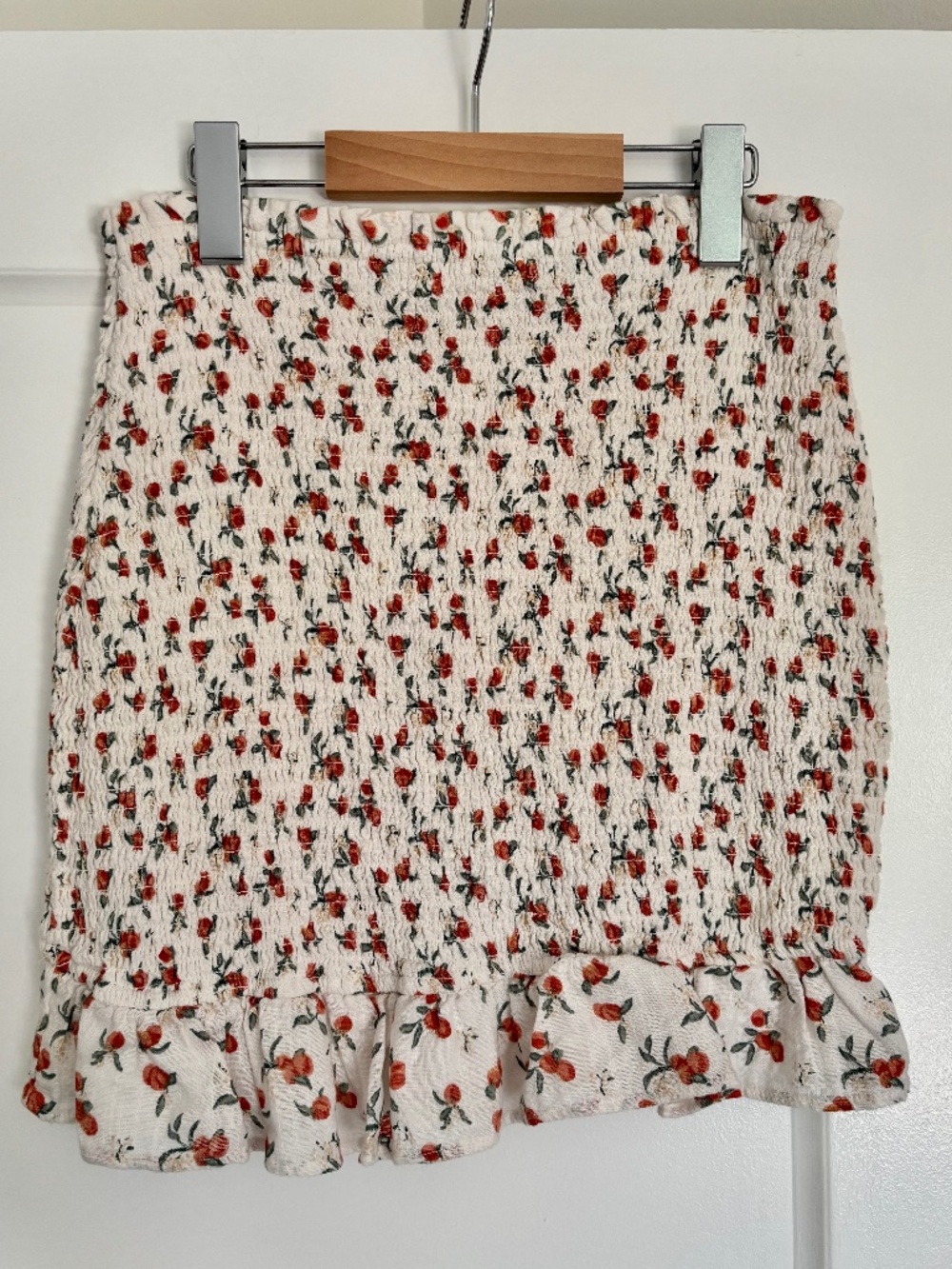 Abercrombie & Fitch Smocked Mini Skirt Peach Print Women’s Size Medium